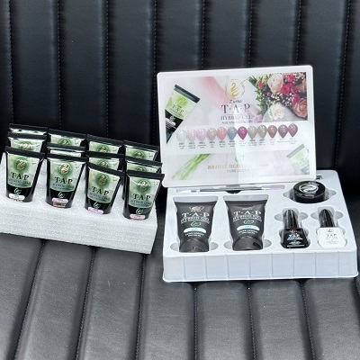 BUBBLES & POLISH NAILS AND SPA - TAP GEL